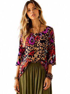 Oversized Bold knit tunic, relaxed fit, soft comfortable fabric